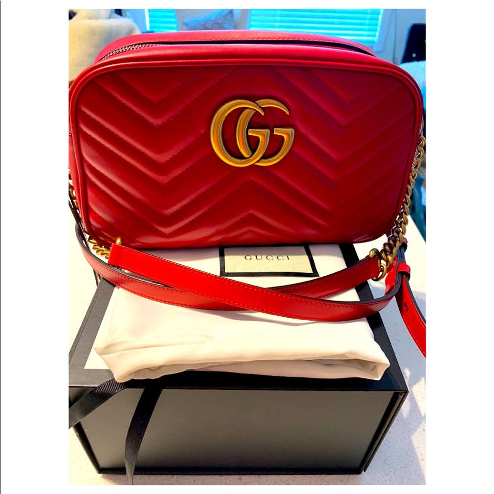 Gucci Marmont small matelasae shoulder bag